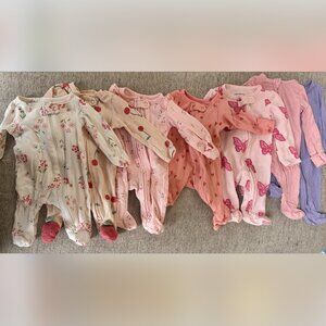 Pack of 7 Carter's Newborn Onesies